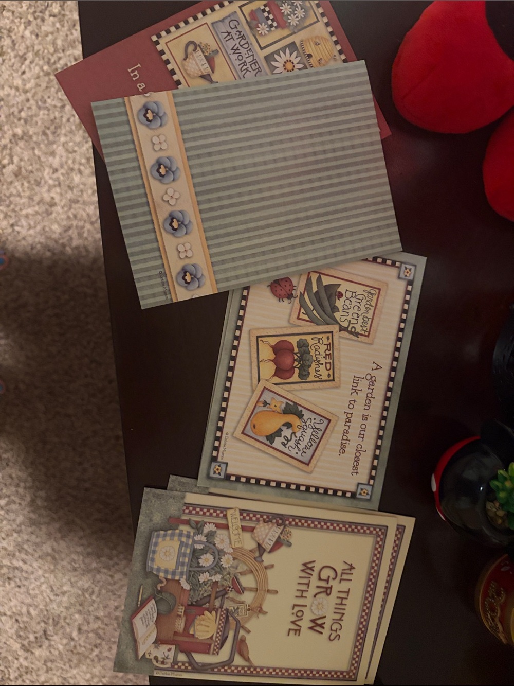 Set of 6 Friendship Pop Up Cards. Blank inside and comes w/envelopes